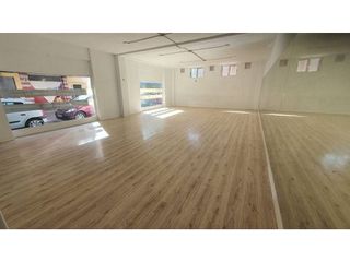 Local comercial en alquiler en Nueva Andalucía en Almería