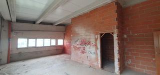 Nave industrial en venta en Torrelaguna