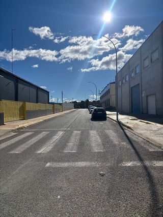 Nave industrial en venta en Utiel