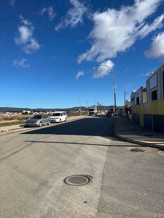 Nave industrial en venta en Utiel