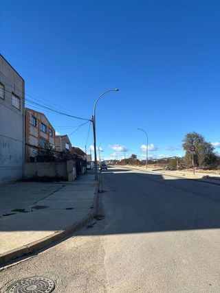 Nave industrial en venta en Utiel