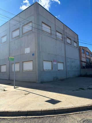 Nave industrial en venta en Utiel