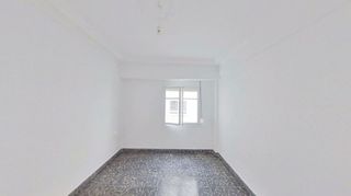 Piso en venta en Natzaret en Valencia