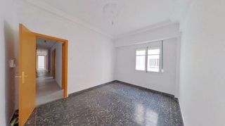 Piso en venta en Natzaret en Valencia