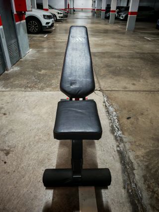 Banco de pesas y abdominales Adidas