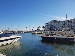 Estudio en venta en Puerto de la Duquesa en Manilva