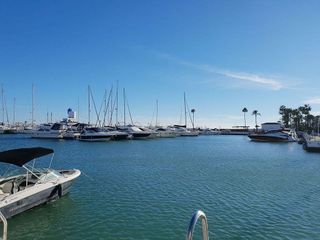 Estudio en venta en Puerto de la Duquesa en Manilva