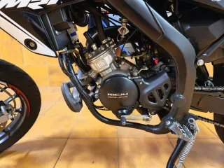 Moto Rieju MRT 50 SM Supermotard