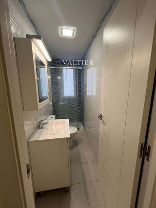 Piso en alquiler en Jerónimos en Madrid