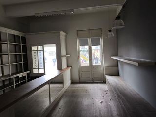 Local comercial en alquiler en Carballo