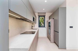 Piso en venta en Puerto Banús en Marbella