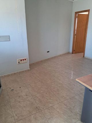 Nave industrial en venta en Algorós - El Derramador en Elche