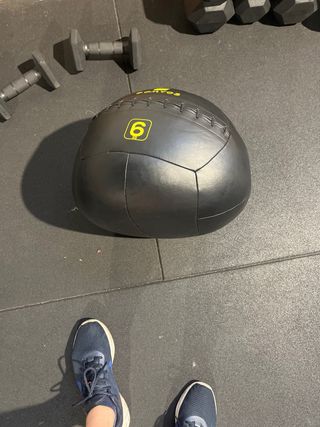 2 Wall Ball DOMYOS 9kg y 6kg + saco de 20 kilos