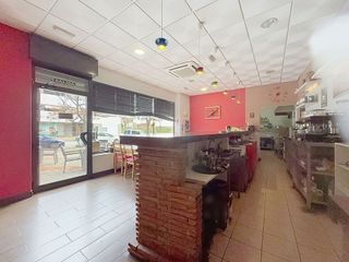 Bar en alquiler en Puerto de la Torre - Atabal en Málaga