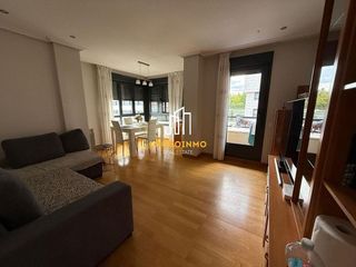 Piso en venta en Portillejo - Valdegastea en Logroño