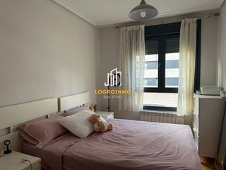 Piso en venta en Portillejo - Valdegastea en Logroño