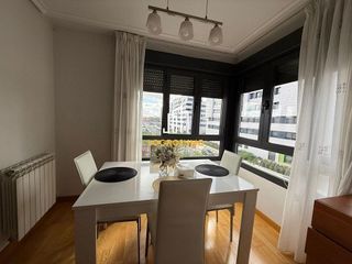 Piso en venta en Portillejo - Valdegastea en Logroño