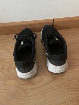 Zapatillas Nike Revolution 5 Talla 40
