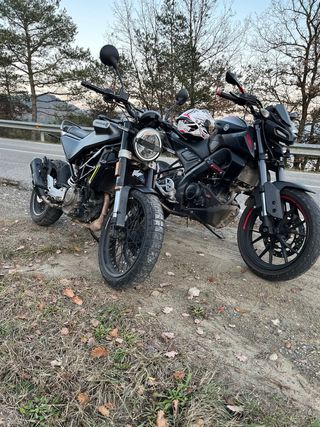 Husqvarna Svartpilen 125cc