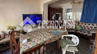 Casa adosada en venta en Carolina (La)