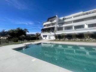 Piso en alquiler en Los Naranjos - Las Brisas en Marbella