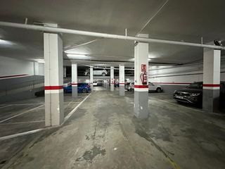 Garaje en venta en Gavarra en Cornellà de Llobregat