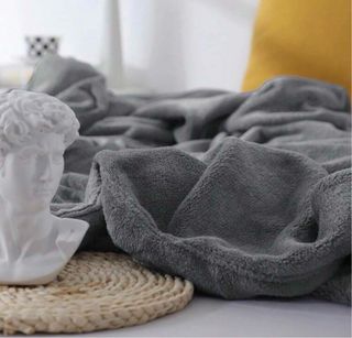 Manta suave de forro polar gris