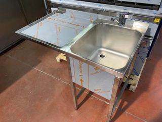 Fregadero industrial de gran capacidad