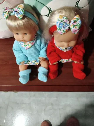Pareja de Nenuco con ropa,miden 33 más o menos