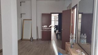 Local comercial en alquiler en Lucena
