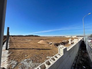 Terreno en alquiler en Loeches
