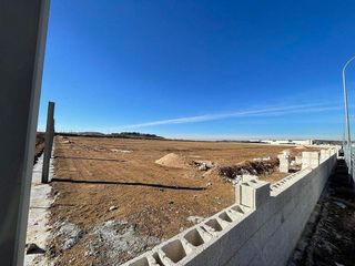 Terreno en alquiler en Loeches