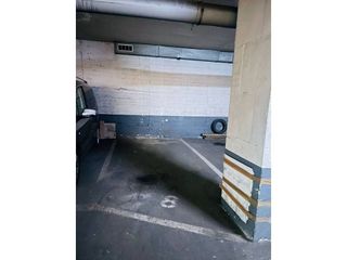 Garaje en venta en Centre - Cordelles en Cerdanyola del Vallès