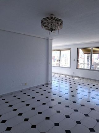 Piso en venta en Pueblo Levante en Benidorm