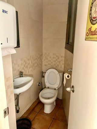 Local comercial en venta en Gavarra en Cornellà de Llobregat