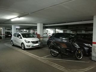 Garaje en venta en Artigas - Llefià en Badalona