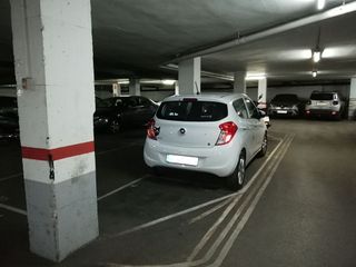 Garaje en venta en Artigas - Llefià en Badalona