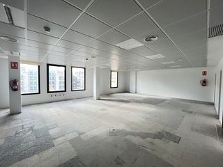 Oficina en alquiler en La Dreta de l'Eixample en Barcelona