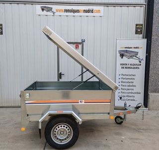 Nuevo: Remolque 750 kg con tapa