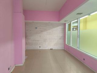 Local comercial en alquiler en Carballo