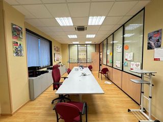 Local comercial en alquiler en As Travesas - Balaídos en Vigo