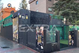 Local comercial en alquiler en San Juan Bautista en Madrid