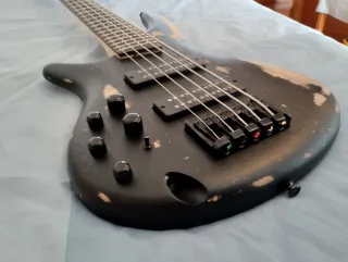 Bajo zurdo Ibanez SR305 relic