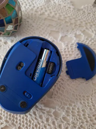 Ratón inalámbrico Logitech azul