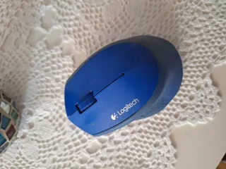 Ratón inalámbrico Logitech azul