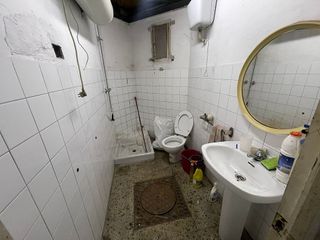 Local comercial en venta en San Pedro de Deusto-La Ribera en Bilbao