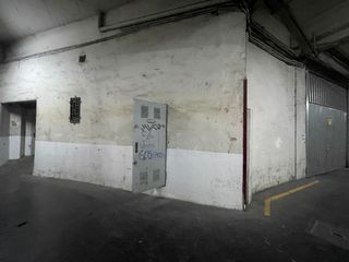 Local comercial en venta en San Pedro de Deusto-La Ribera en Bilbao