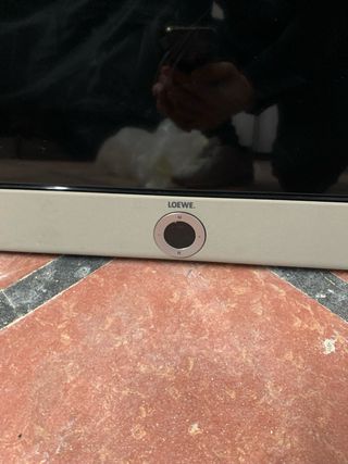 Televisor 40 sin patas