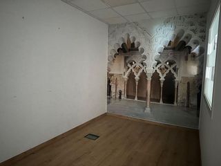 Local comercial en venta en Delicias en Zaragoza