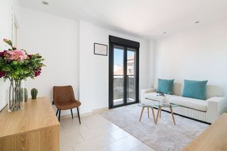 Ático en alquiler en Valdeacederas en Madrid